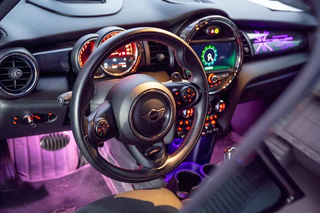 梦想十年，最终选了又小又暴躁的它——二手MINI COOPER S赛车手