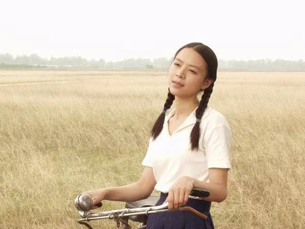 “导演狙击手”张静初的爱恨往事，太复杂了
