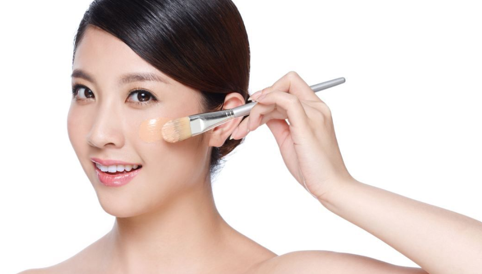 化妆技巧：化妆易犯哪些错误？怎样正确使用化妆品？