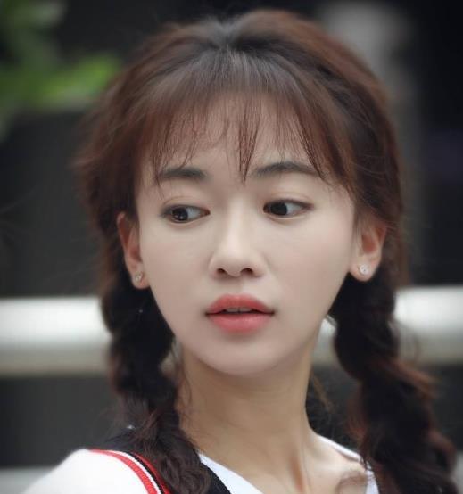 她们惊艳了时光，15位四川籍女星，个个灵气秀美，靠实力雄起