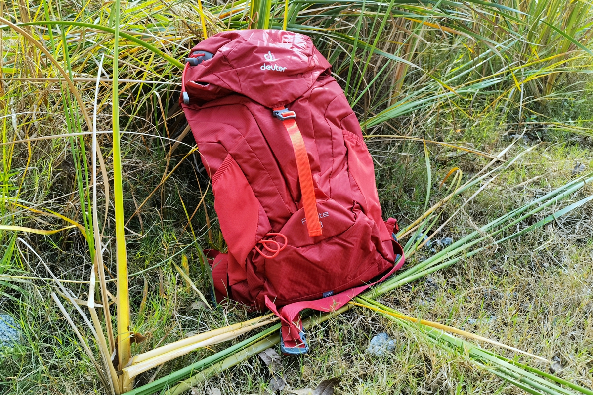 踏秋而行，穩(wěn)定背負(fù)，Deuter多特螢火蟲AC LITE18L