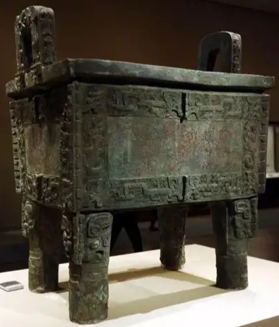 “鼎”字怎么读？详解其发音与含义