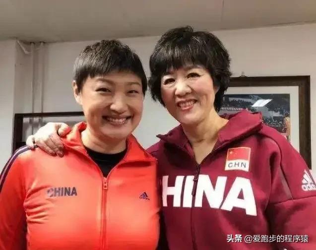 女排冠军几次奥运会(女排三次奥运冠军，从双核到单核，雅典夺冠才是名副其实)