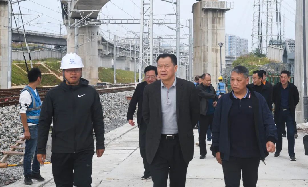 石希欣调研张吉怀高铁保开通工作时要求 以万全准备精实工作确保按时高质开通