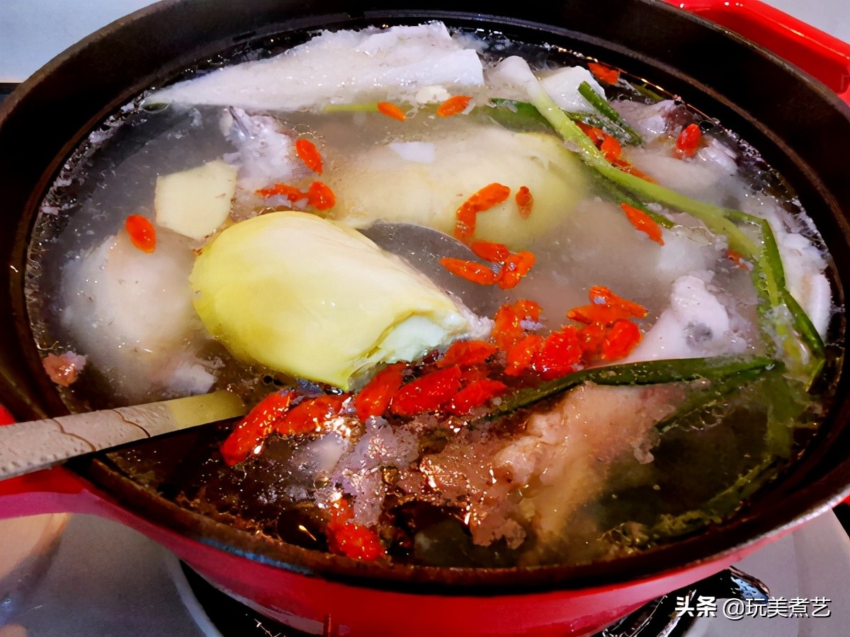 榴蓮煲雞湯的做法,榴蓮煲雞湯的做法功效與作用