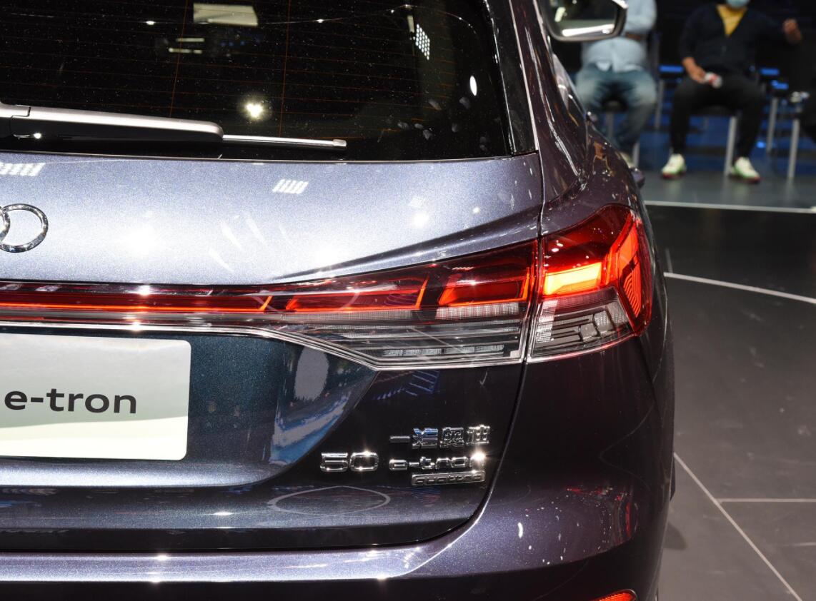 将于2022年上半年开启预售，一汽大众奥迪Q4 e-tron亮相广州车展