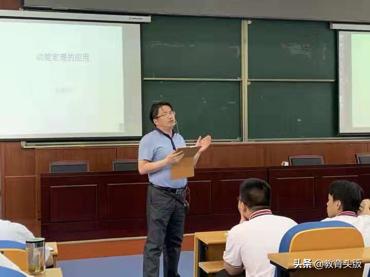 这所高中不仅家长们争着上，同时还是合肥教育界的“黄埔军校”