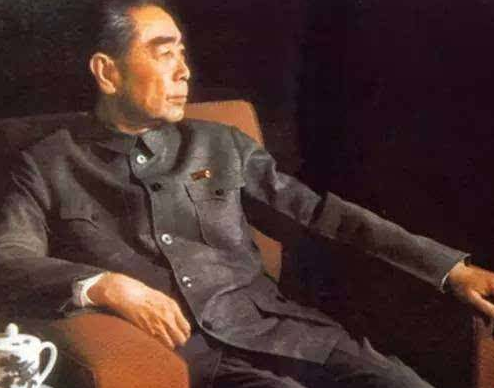 毛主席动手术，周总理不顾自身病重去探望，毛主席：我要听满江红