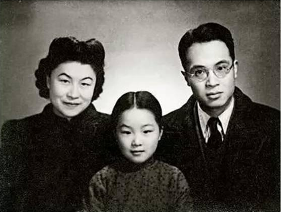 钱钟书去世后，暗恋杨绛的费孝通前来探望，杨绛：别再知难而上了