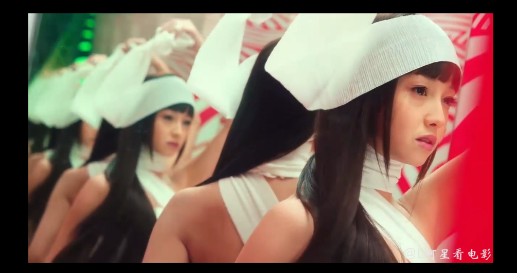 文字解说电影《狼狈》——女星全身整容后的恶果