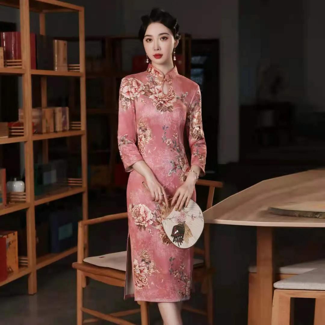 如果你脸上有这3种特征，是标准的“古典美女”，穿旗袍最美