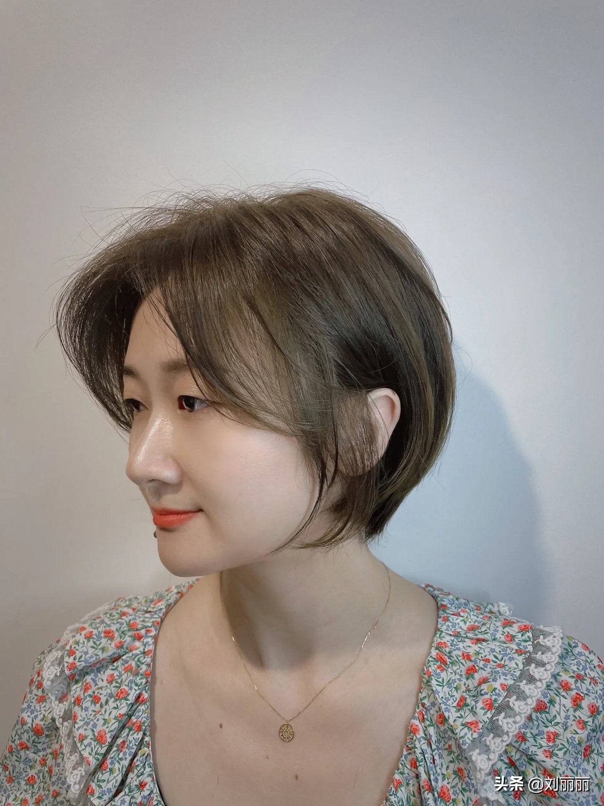 羊毛卷已过时，22款当下流行发型送给大家，直接剪就对了