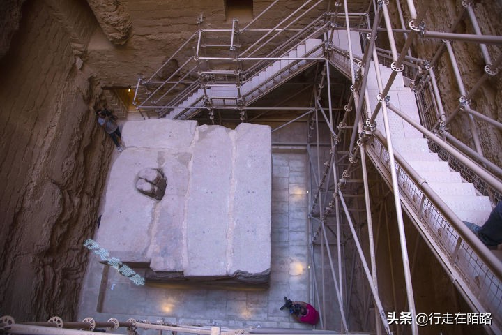 埃及开罗：产能低、人口多、小偷泛滥，军方出资4000亿迁都