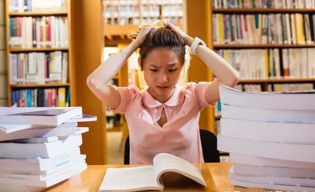 “真后悔当初高三陪读”，一位农村母亲自述，说出多少寒门的无奈