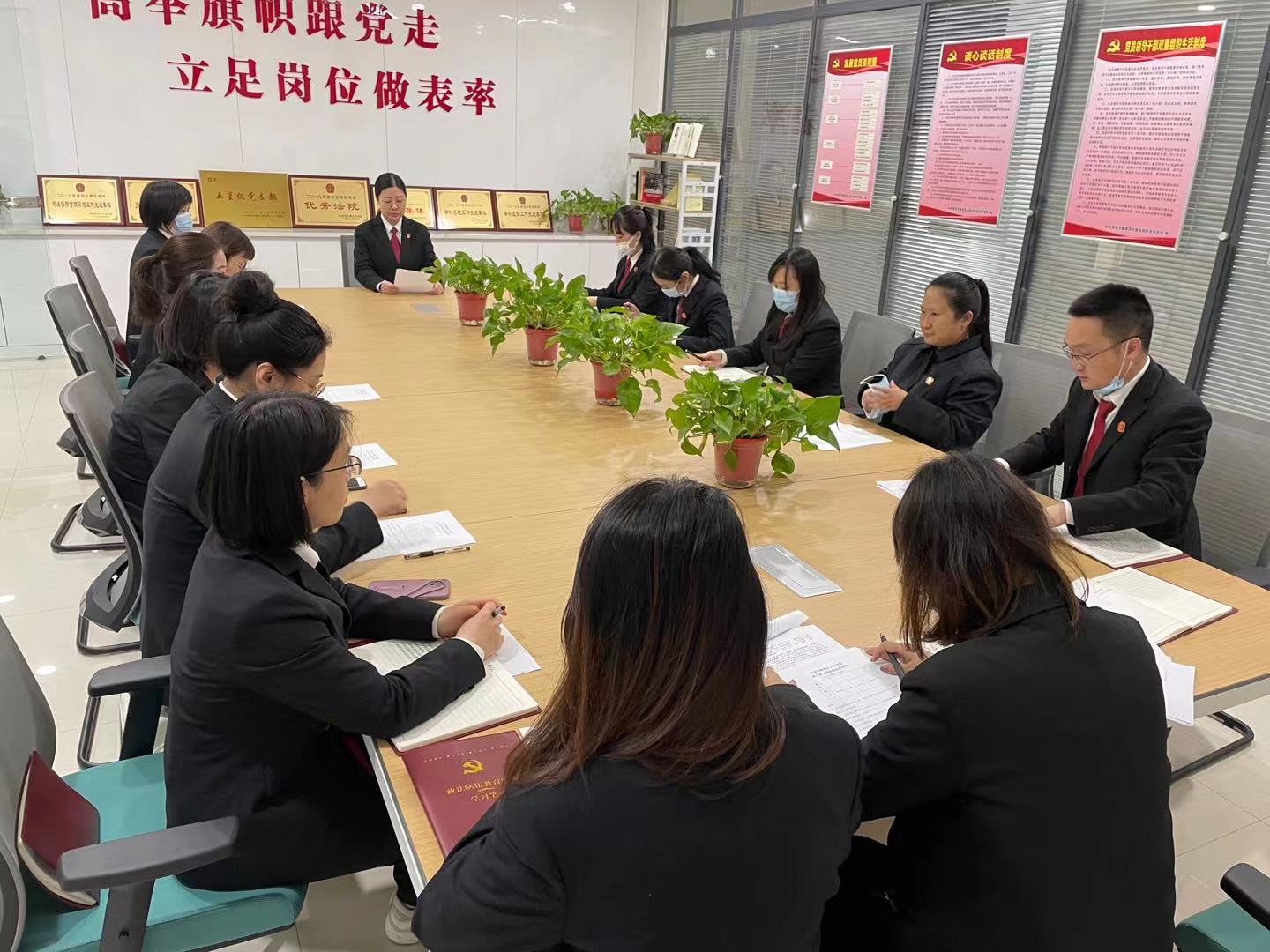 西安雁塔法院积极开展全国模范法官杨军同志先进事迹学习宣传活动