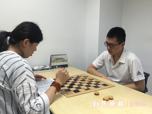 中国跳棋的规则和跳法,跳棋技巧最佳走法