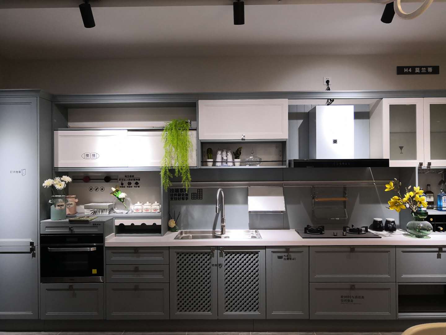 橱柜什么颜色好看？设计师分享了12种高颜值厨房，既美观又实用