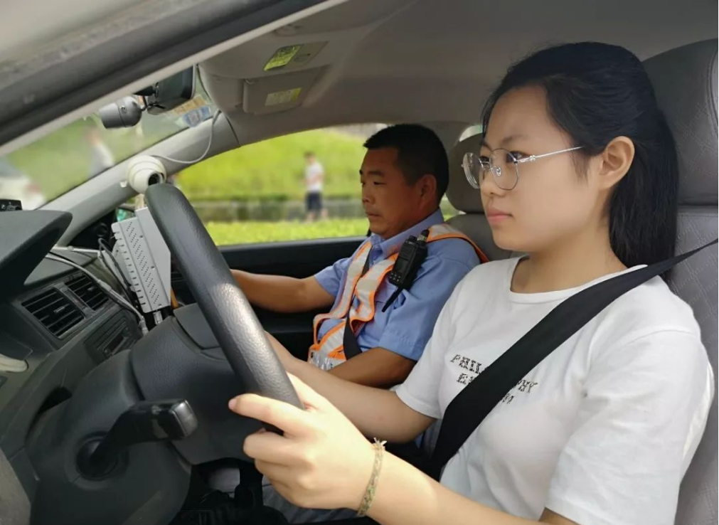 2021高考已结束，学生先别着急放松，做好3件事避免上大学吃亏