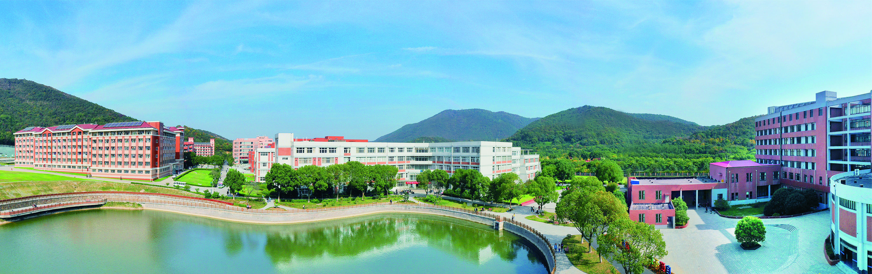 太湖学院三个国家级一流专业受青睐