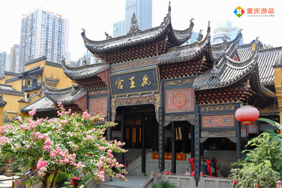 重庆江景哪里看？南滨路酒吧餐厅数不胜数，嘉滨路看最美洪崖洞