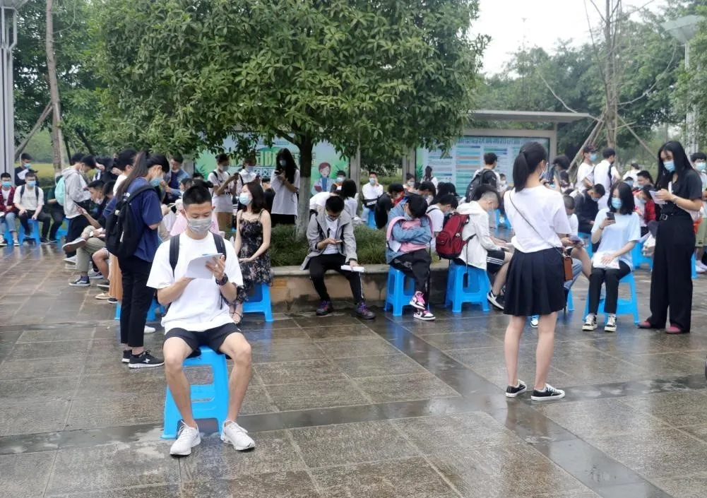 仅次于高考人数，四川20万高三学子在88个考点参加“小高考”