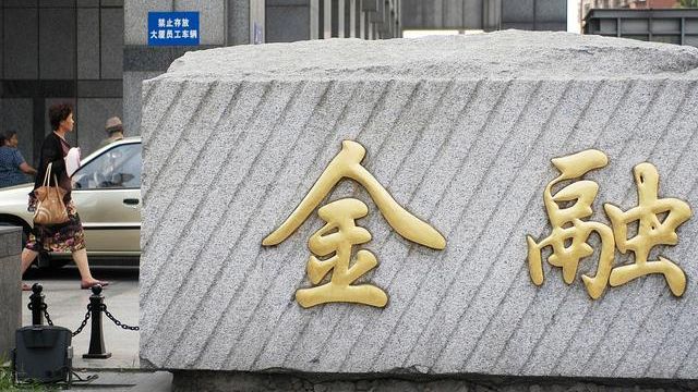 女生适合学哪些专业？推荐报考8个专业，学习难度小、就业前景好