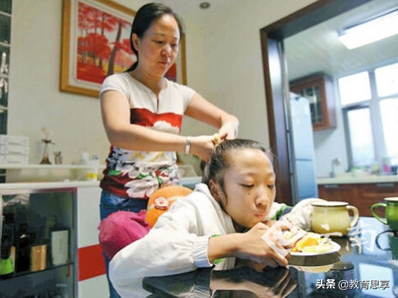 云南轮椅女孩的求学梦：高考607分进四川外国语大学，她赢了命运