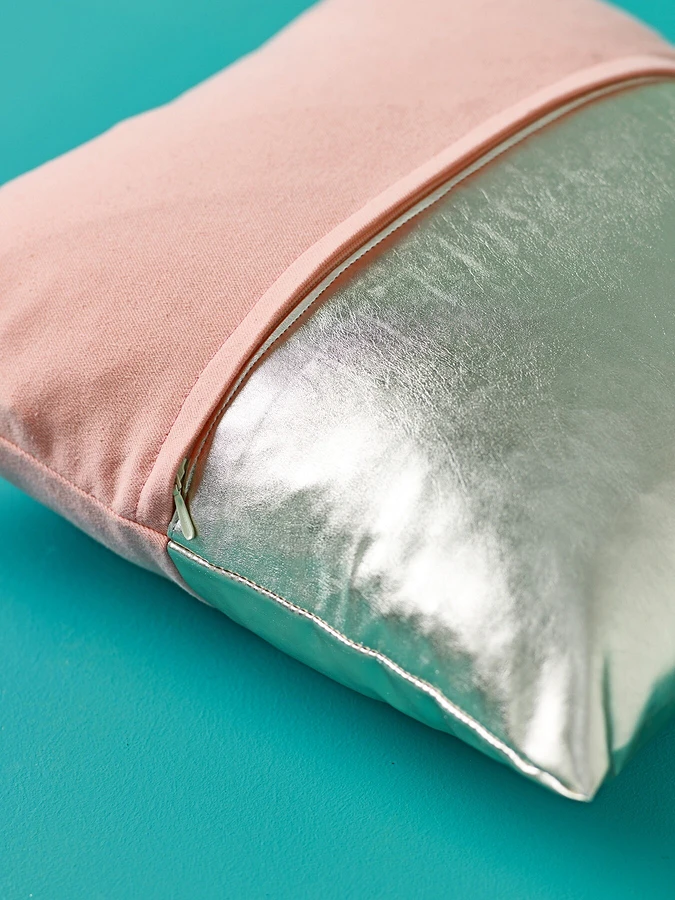 枕套的花样叠法图片(一看就能学会的枕头套制作教学) - 赤虎壹号