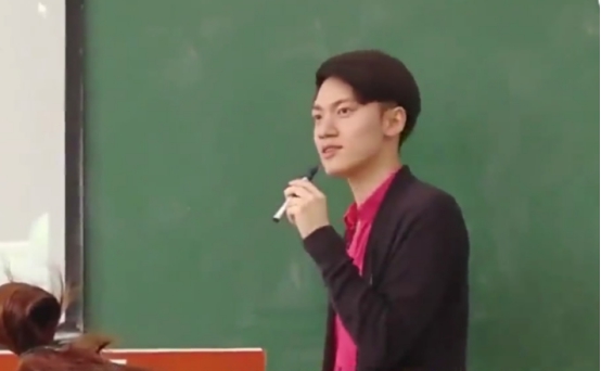 大学毕业生想“留校任教”，至少需要满足3个条件，不然很难实现