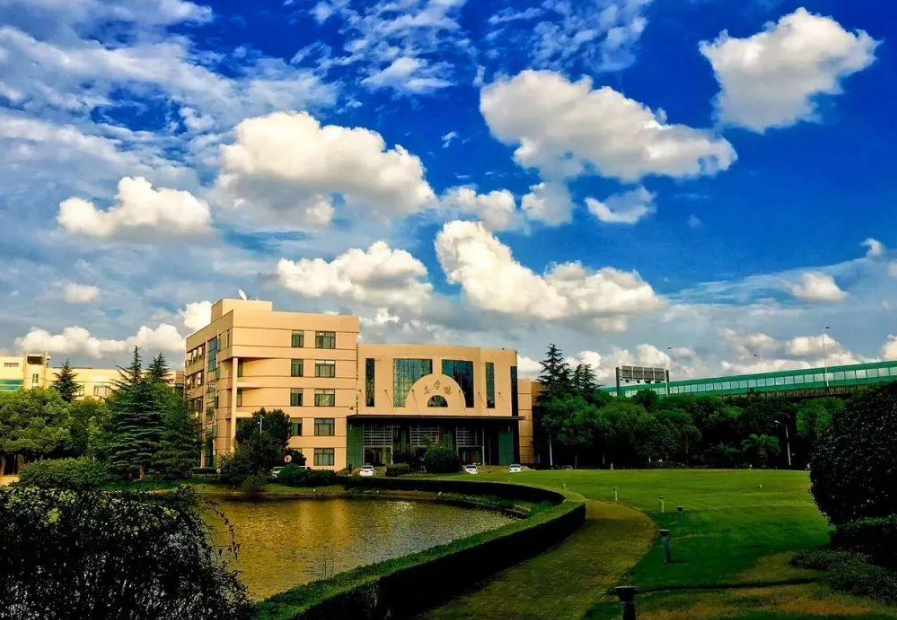 我国这所大学“很神秘”，毕业就能“当官”？适合中分段学生捡漏