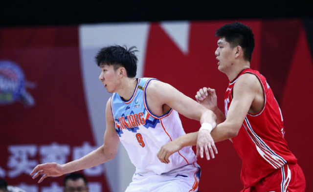 周琦在nba为什么打不上球(拒绝CBA顶薪，周琦为何不加盟欧洲联赛？有3点原因，金钱只是次要)