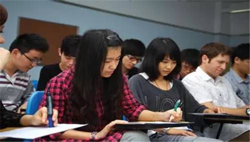 武汉巨贵巨土豪的8所国际学校，一所更比一所牛