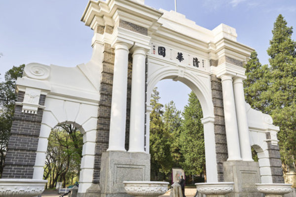 国内双一流大学排名，第一实力雄厚，北大跌出神坛，家长感到可惜