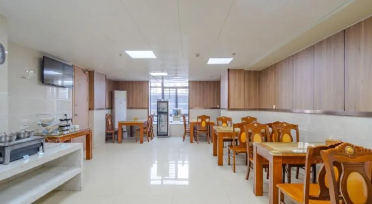 「合肥酒店」紧邻大蜀山，出行交通、爬山观景，通通拿捏