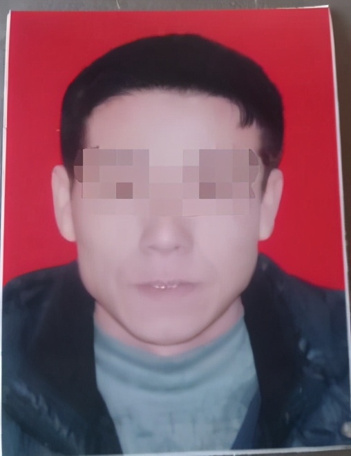 男子闯卡致辅警死亡，一审以故意杀人罪判处死刑，被告人否认故意杀人上诉，称辅警执法不规范