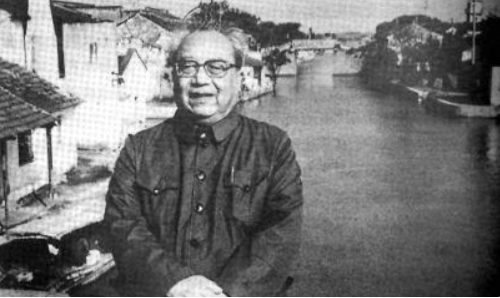 钱钟书去世后，暗恋杨绛的费孝通前来探望，杨绛：别再知难而上了