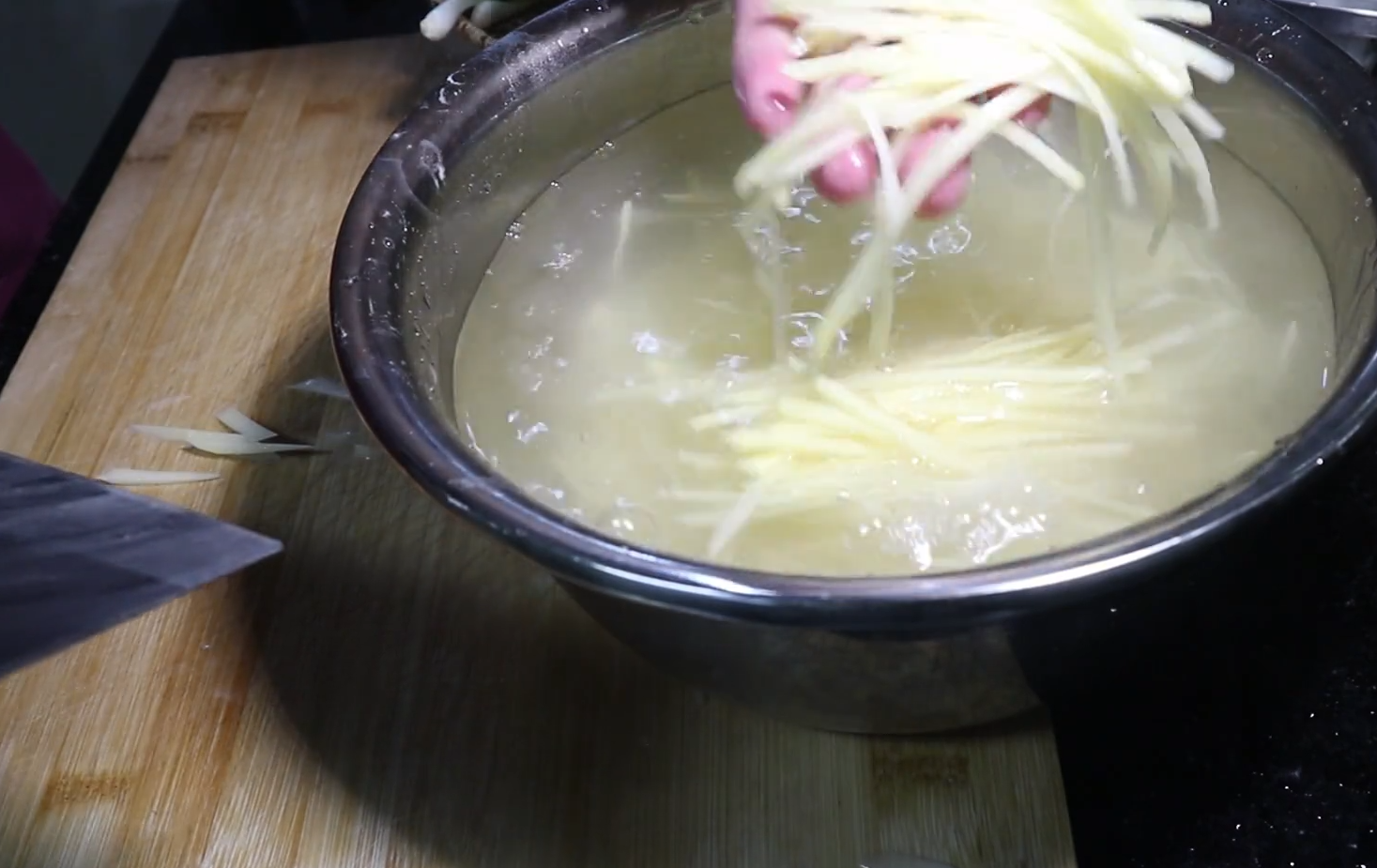 土豆絲的做法,土豆絲的做法 家常步驟
