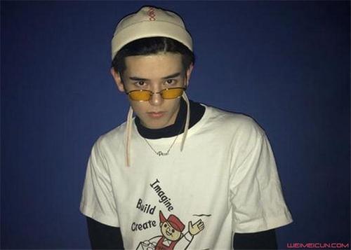 小太阳姚弛：从胖小子到文艺男神，人生是经历过灰暗仍旧选择原谅