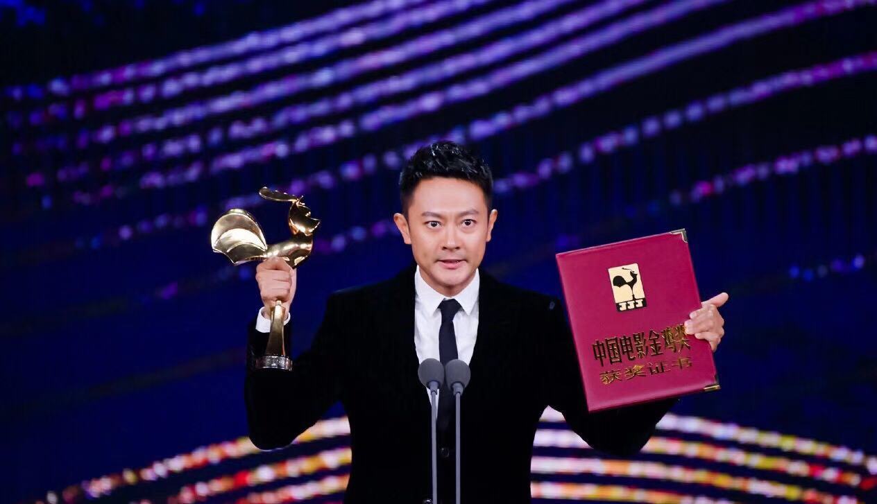 娱乐圈的8大“海岩男郎”，年轻时个个丰神俊朗，气宇不凡