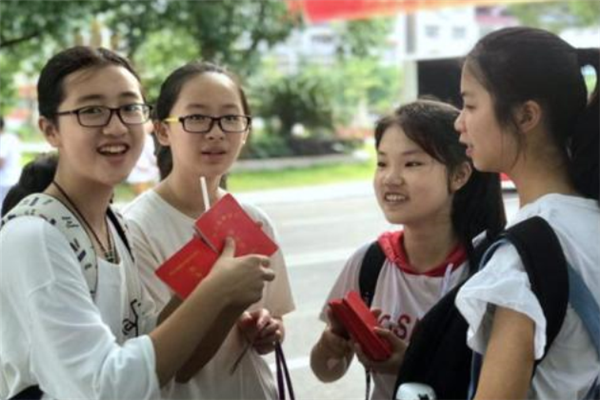 多地通知上大学“不用学费”，还有生活补助，2021年高考生别错过