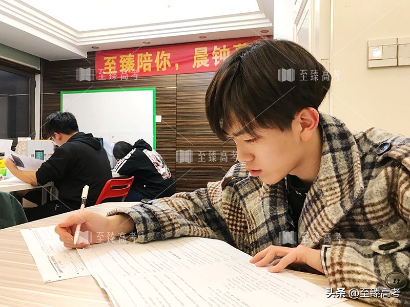 艺考文化学校：武汉艺术生文化课补习班怎么选择