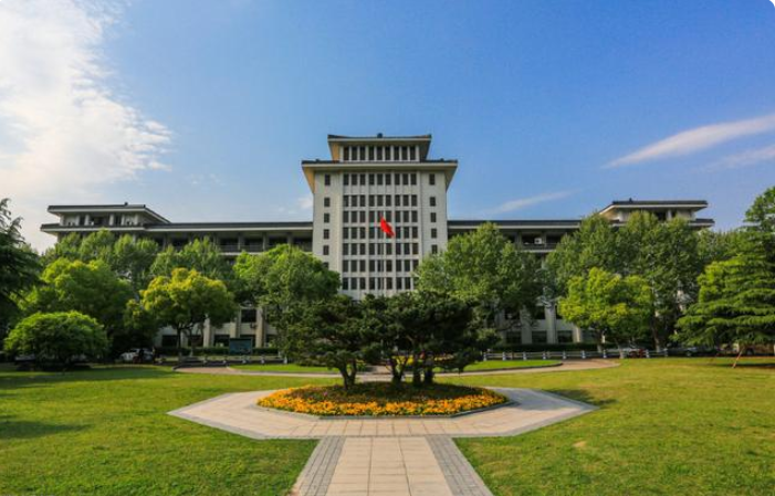 校园面积是清华大学的80多倍？这些大学太“大大大大大”了