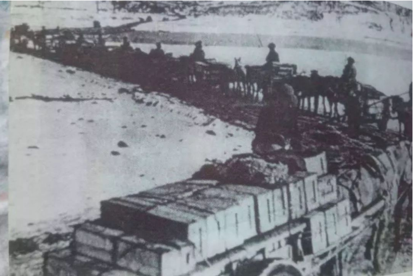 他是香港顶级富豪，为抗美援朝战争作出巨大贡献，去世时国旗盖棺