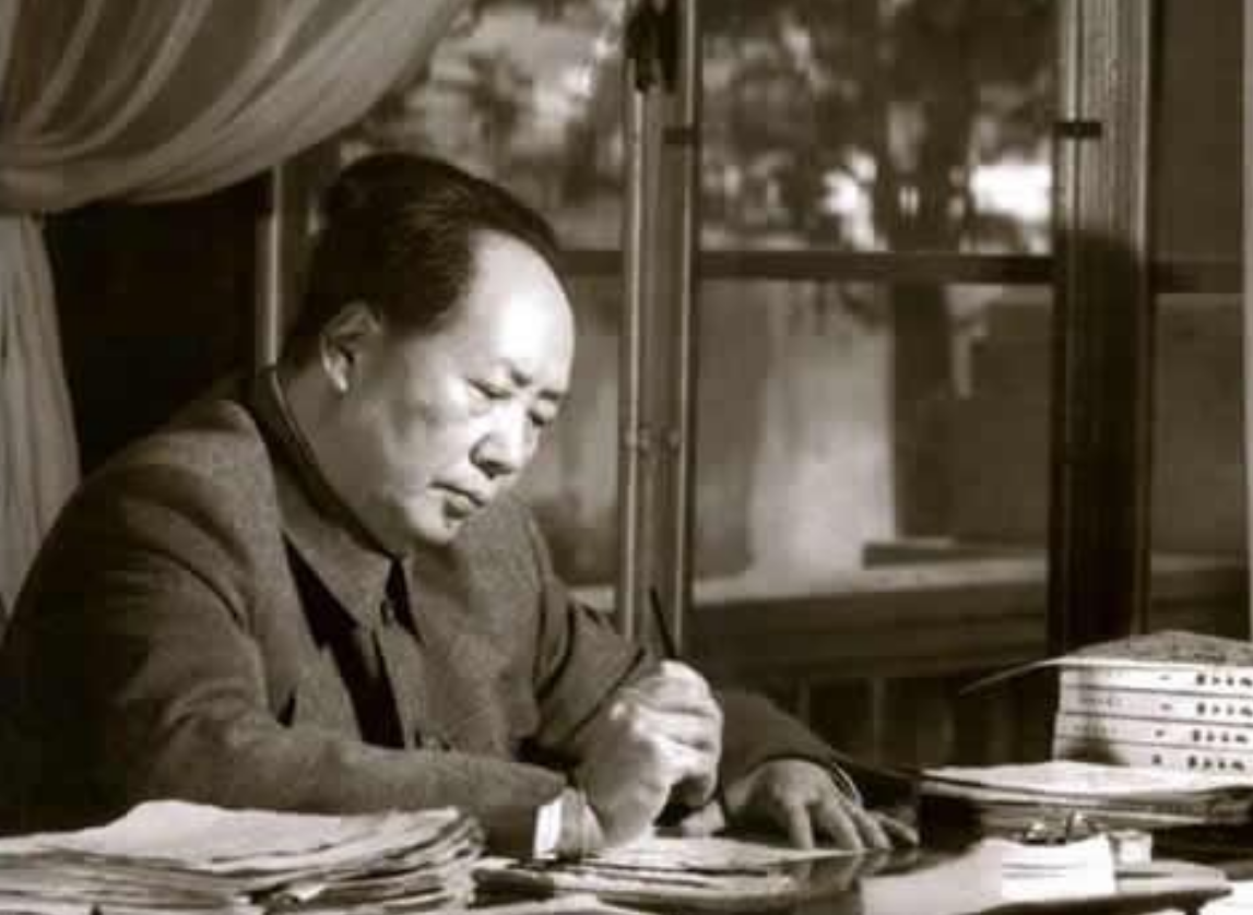 康泽曾杀害我党大量干部和群众，为何被俘后，毛主席却亲批不能杀