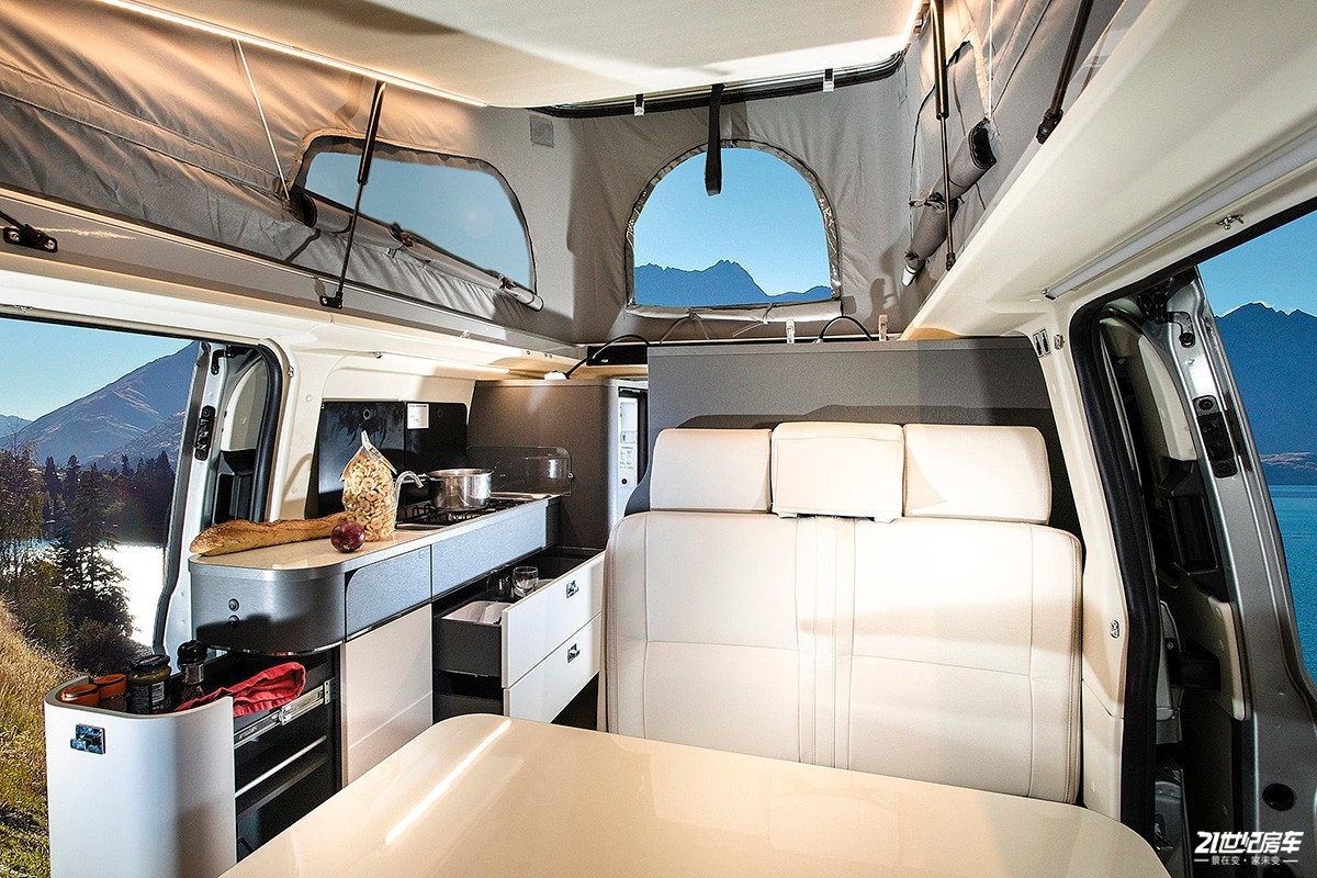 全新一代福特全顺加持,太抢眼!这款b型房车太适合2人使用