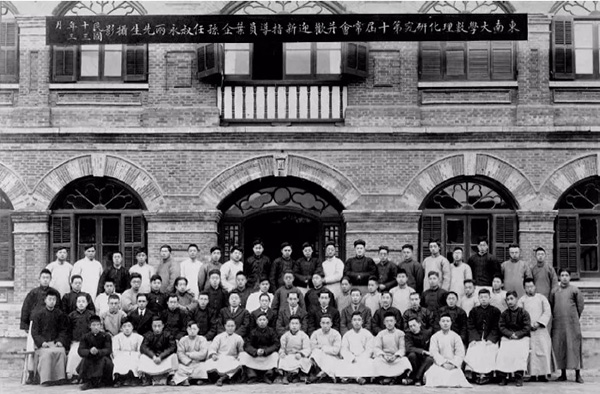 ���ǵ˼��ȡ�����������ʦ���̳�9λ2��1��ר�ң�����ȴ��Ϊ��ؤ