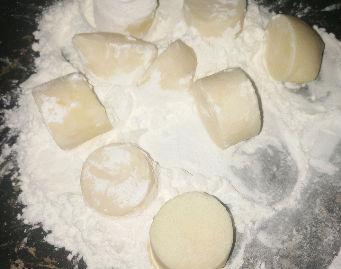 外焦里嫩的日本豆腐，味道香嫩可口，简单几步教你学会