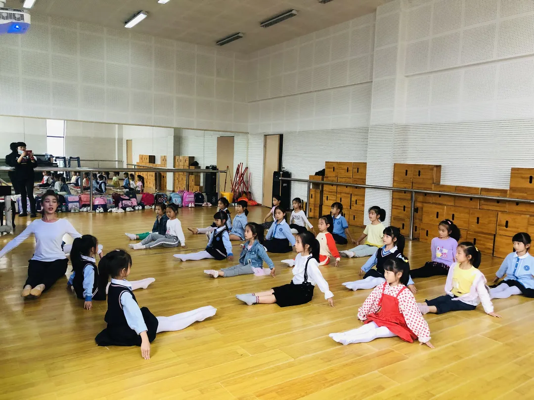 炫彩童年 汇生汇社——川大西航实小乡村学校少年宫社团开课纪实