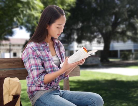 部分大学生的福利，2021年生活费或将得到补助，家长经济负担减轻