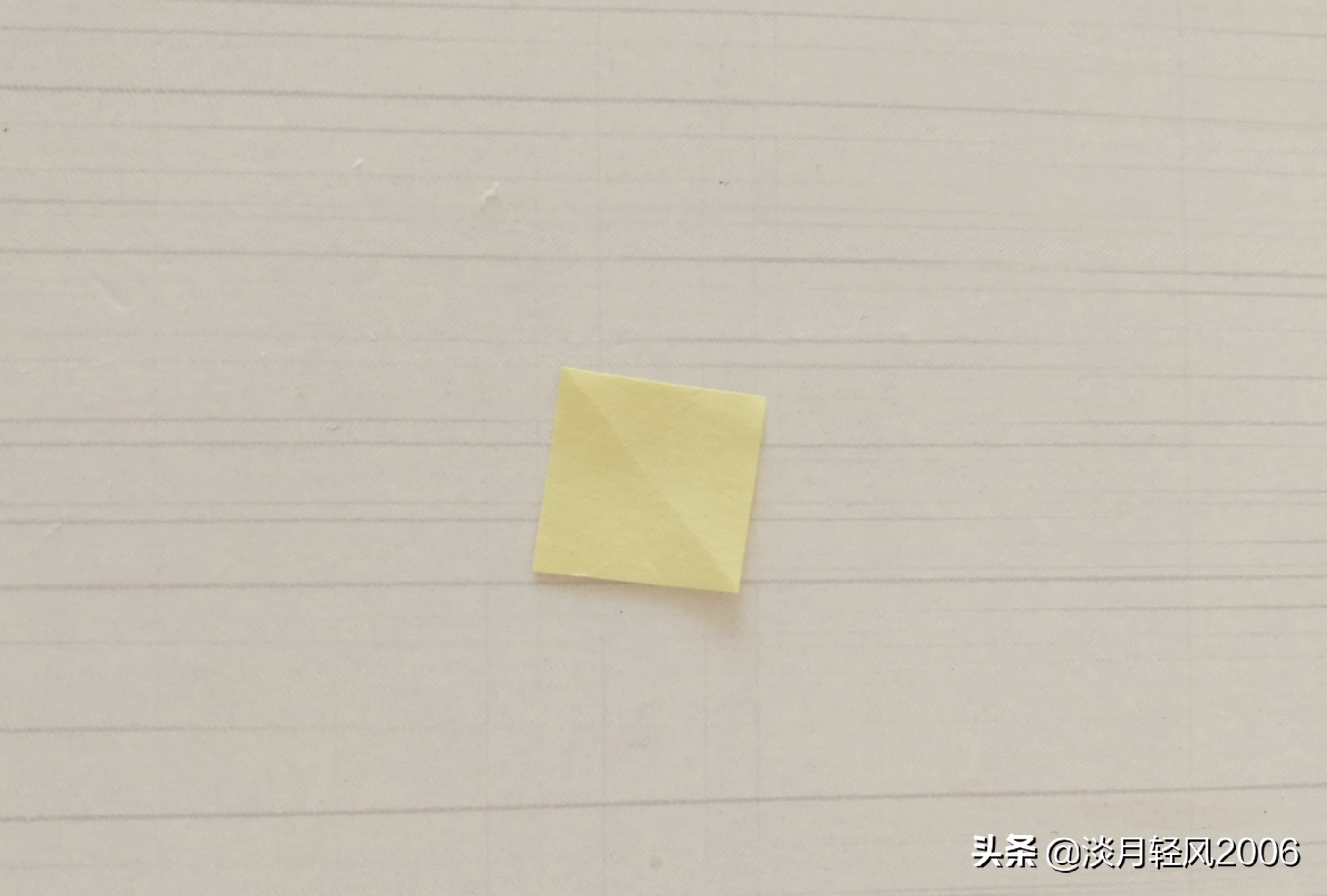 制作花灯的步骤（简单好看彩色卡纸制作花灯教程）